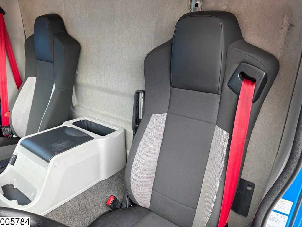 Renault D14 210 EURO 6, Dhollandia