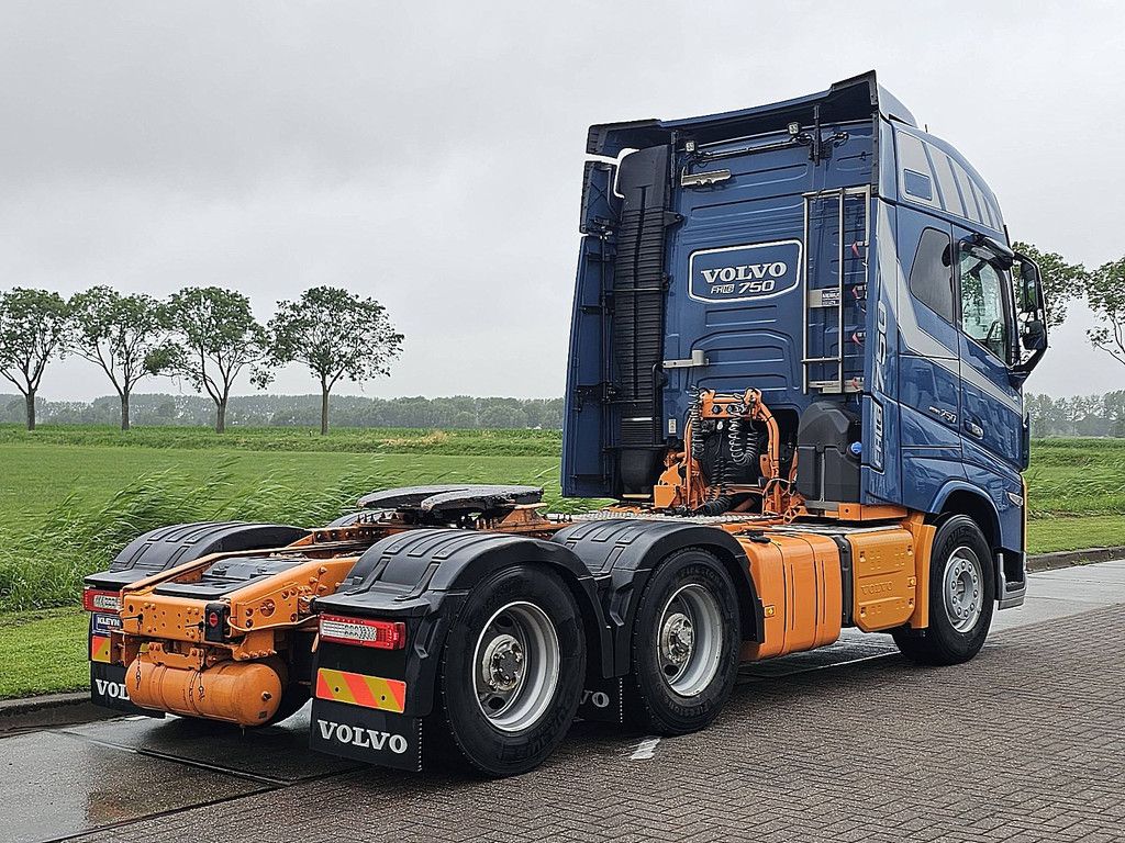 VOLVO FH 16.750 444tkm, leder, naafr