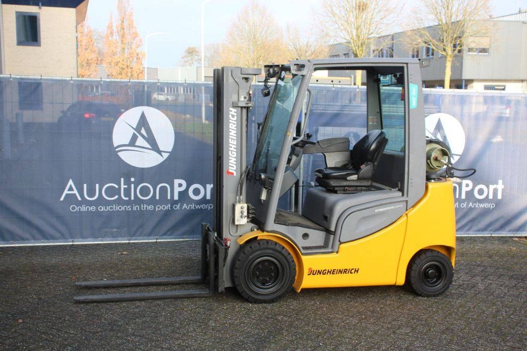 Heftruck Jungheinrich TFG320s LPG 2000kg 4.4m 2019