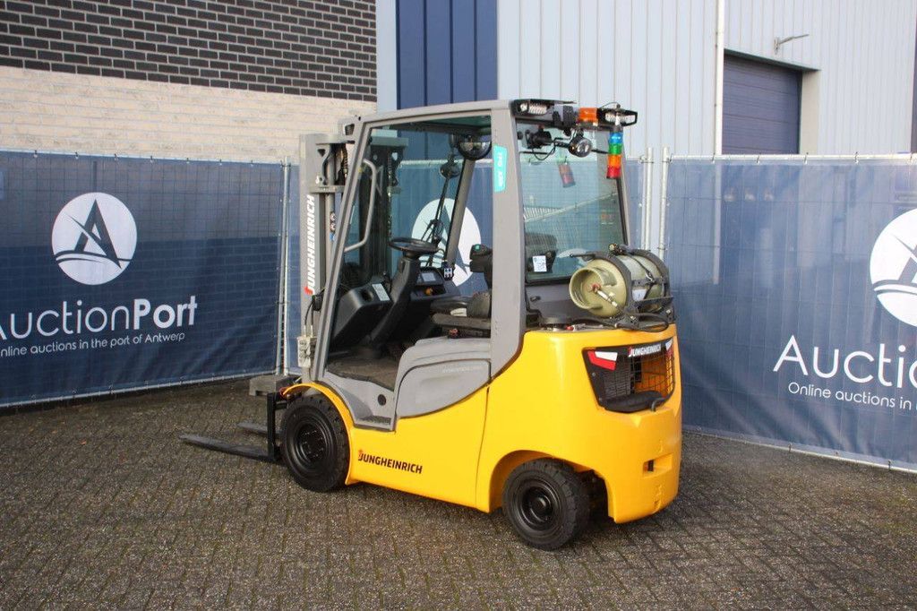 Heftruck Jungheinrich TFG320s LPG 2000kg 4.4m 2019