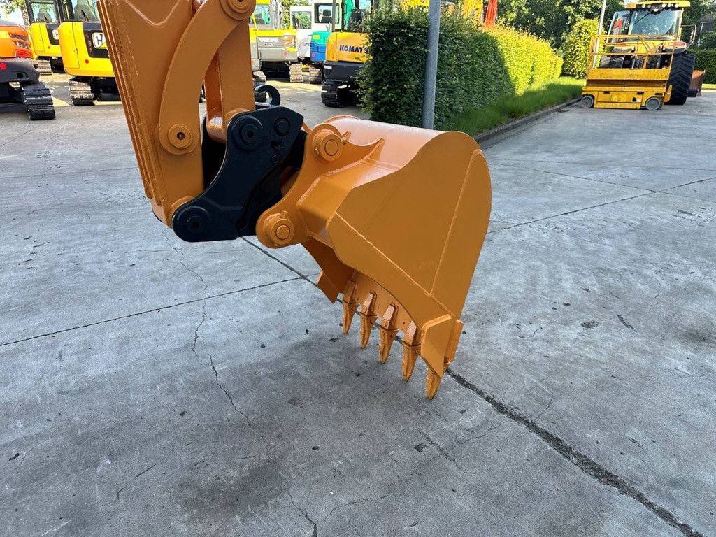Crawler excavator Hyundai R60VS Diesel 2018