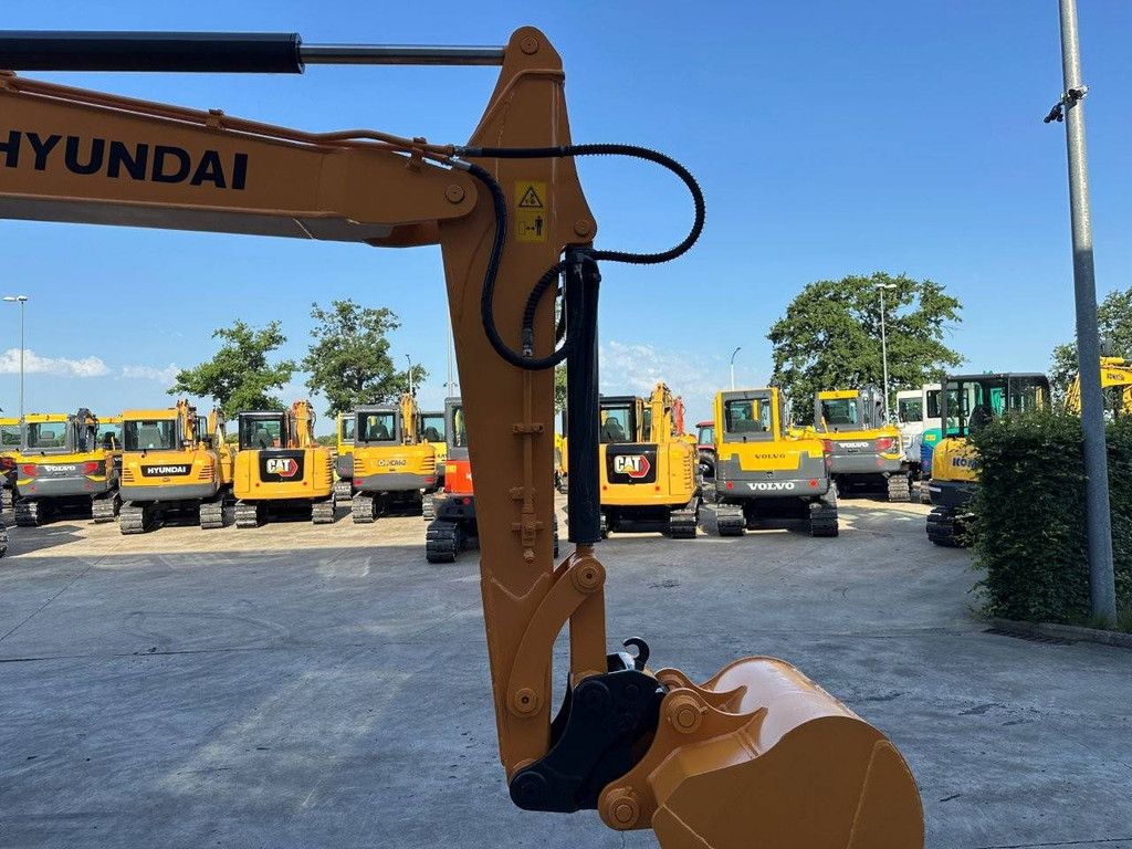 Crawler excavator Hyundai R60VS Diesel 2018