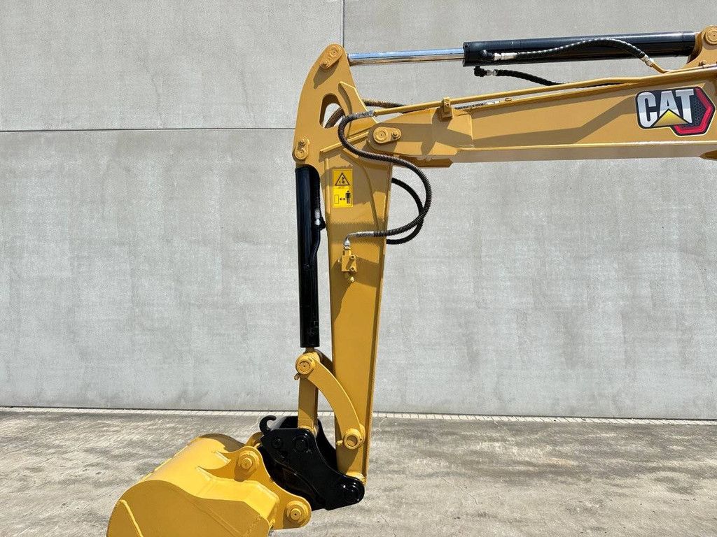 Raupenbagger Caterpillar 305.5E2 Diesel 2017