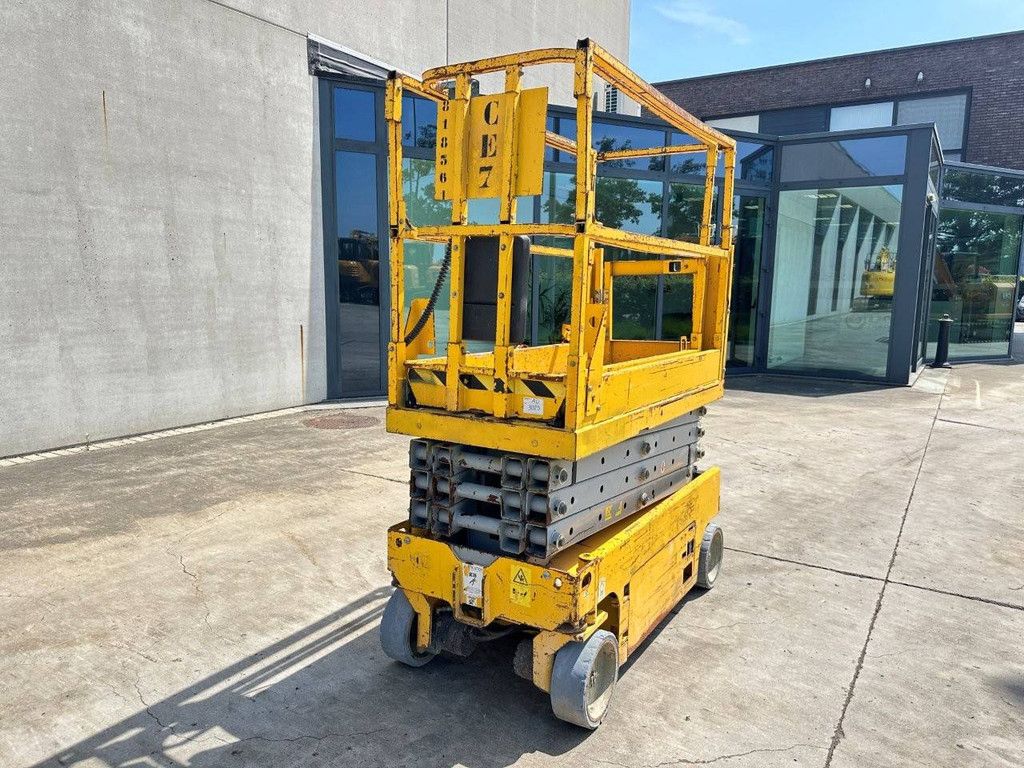Scissor lift Genie GS-1932 Electric 2008