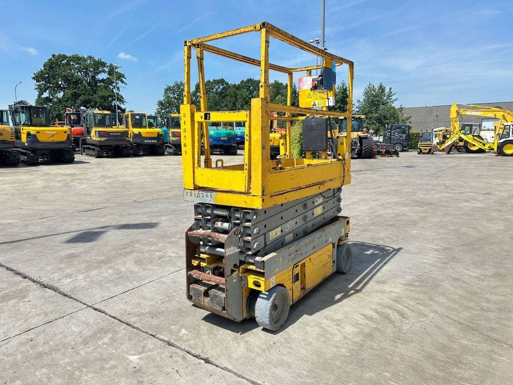Scissor lift Genie GS-1932 Electric 2008