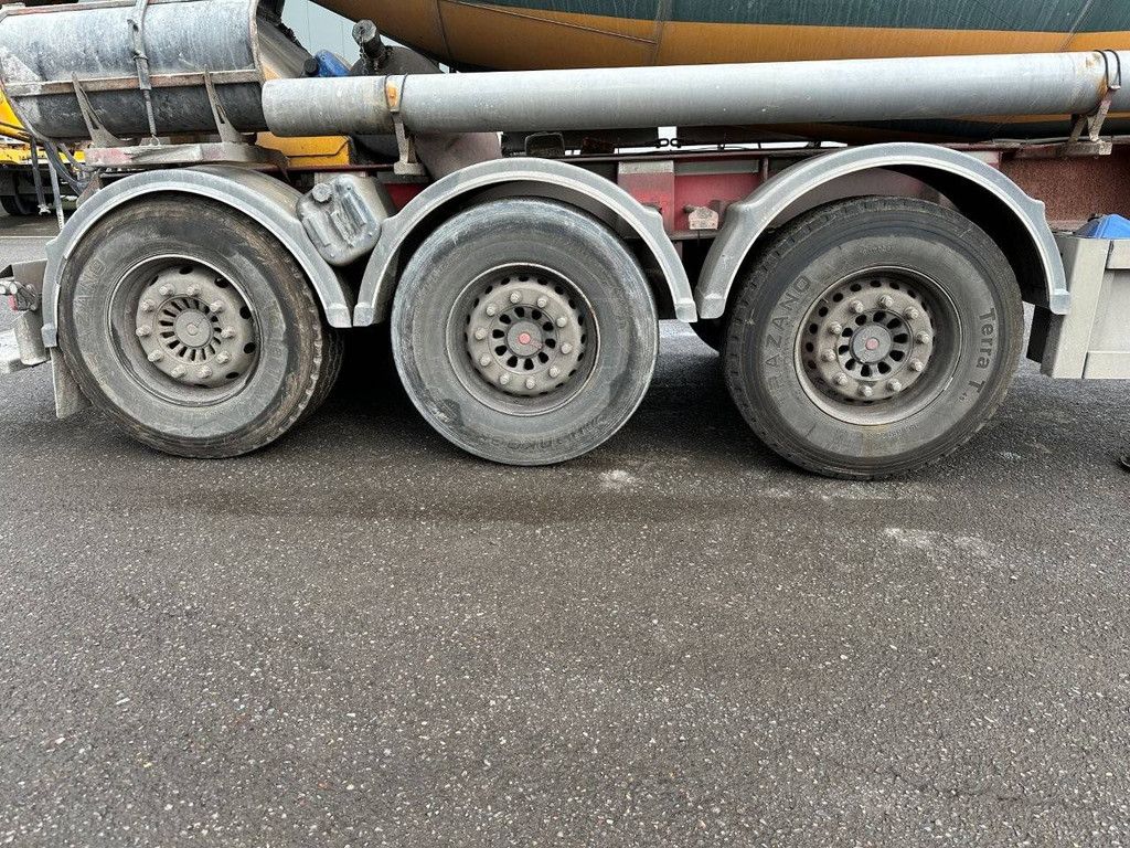 Betonmischer MOL M12 2012