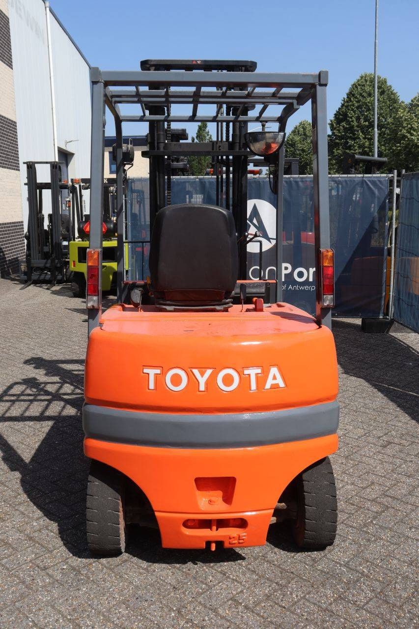 Toyota FBMF25 Elektrogabelstapler, 2220 kg, 4,0 m