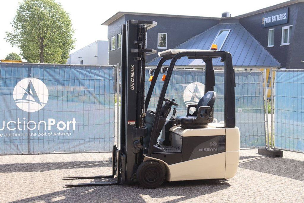 Nissan A1N1L18Q Elektro-Gabelstapler, 950 kg, 5,75 m, Baujahr 2012