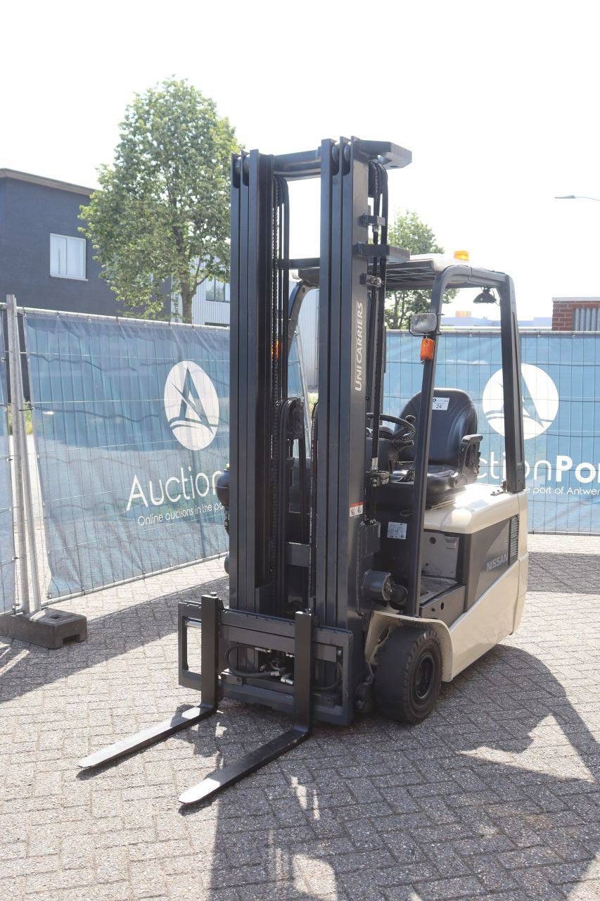 Nissan A1N1L18Q Elektro-Gabelstapler, 950 kg, 5,75 m, Baujahr 2012