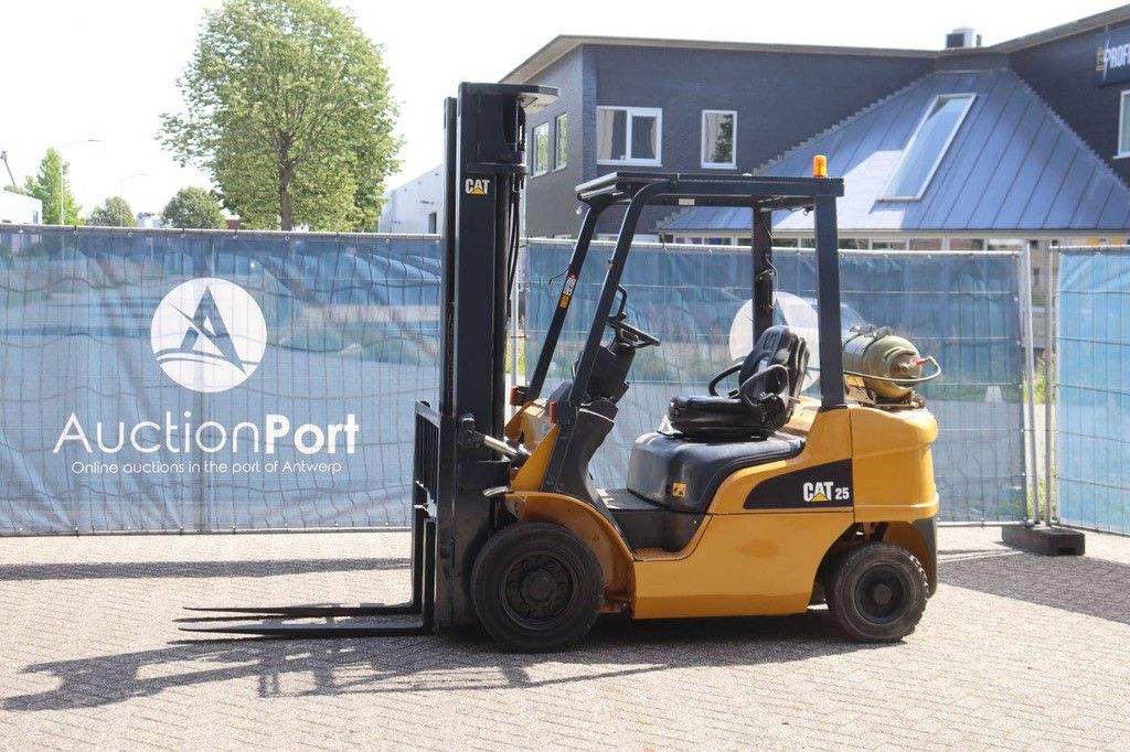 Heftruck Caterpillar GP25NT LPG 2500kg 5.5m 2019