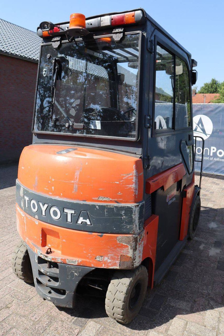 Toyota 7FBMF30 Electric Forklift 3000kg 4.7m 2012