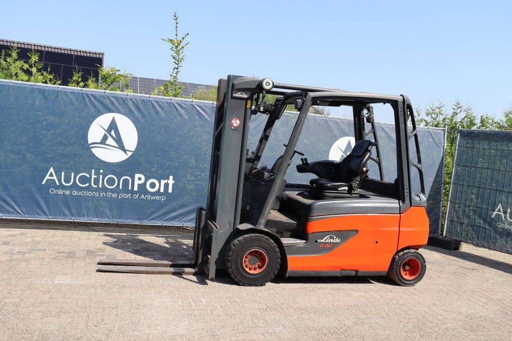 Linde E30L-01 Electric Forklift 3000kg 2015