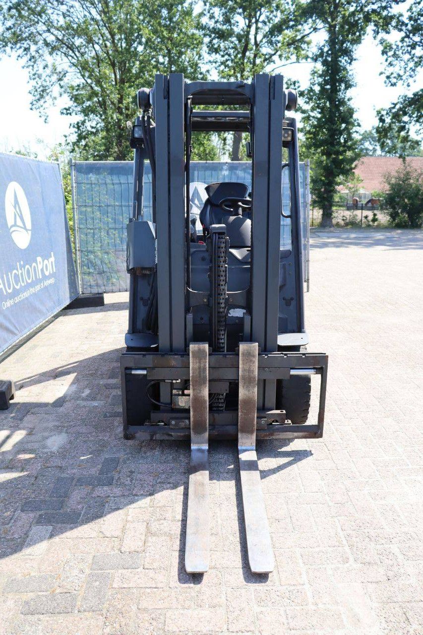 Linde E30L-01 Electric Forklift 3000kg 2015