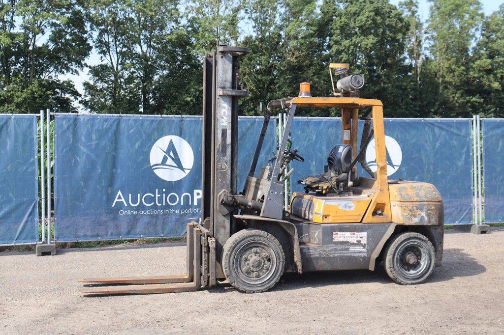 Forklift TCM FHD36Z9 3600kg 4.0m 2000
