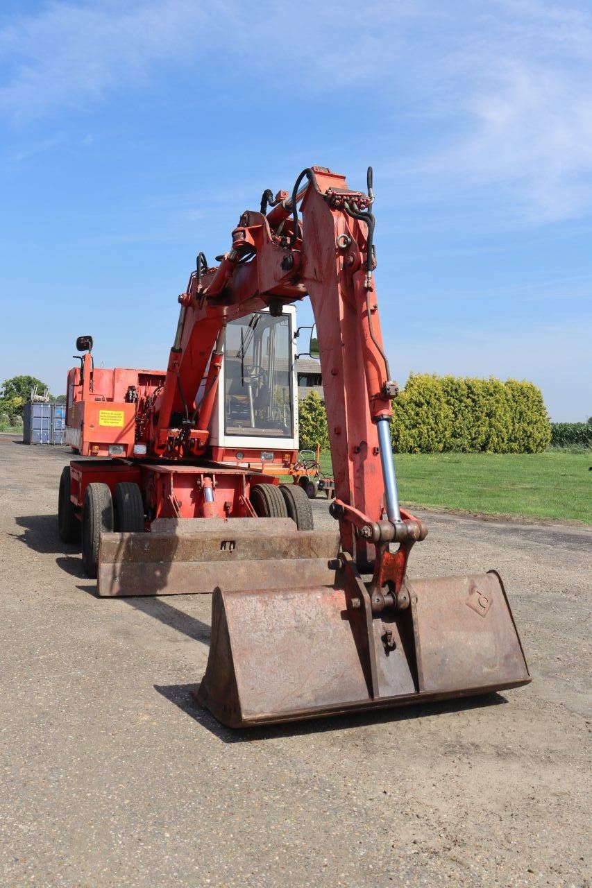 Radbagger Poclain 61 Diesel 50kW