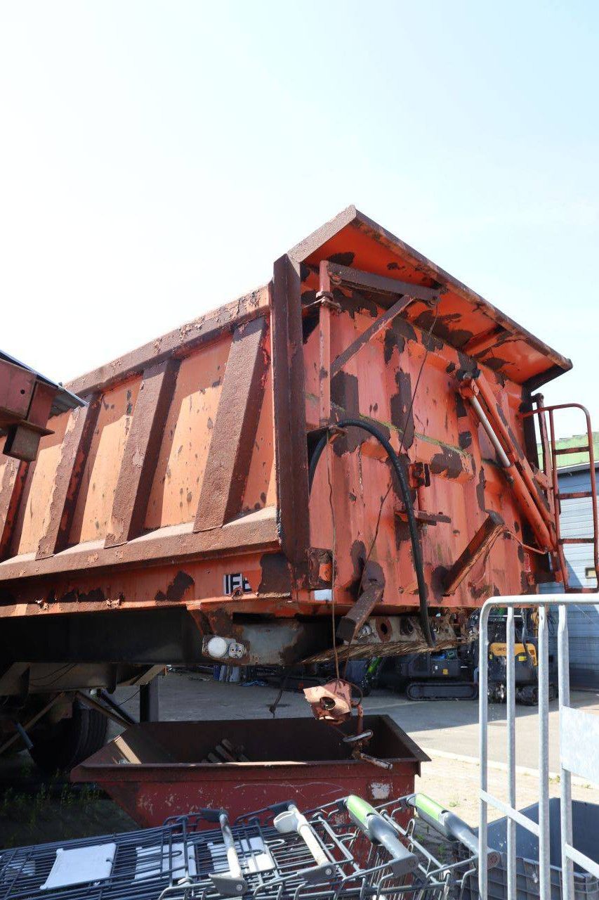 Landwirtschaftlicher Kippanhänger IFE 18t