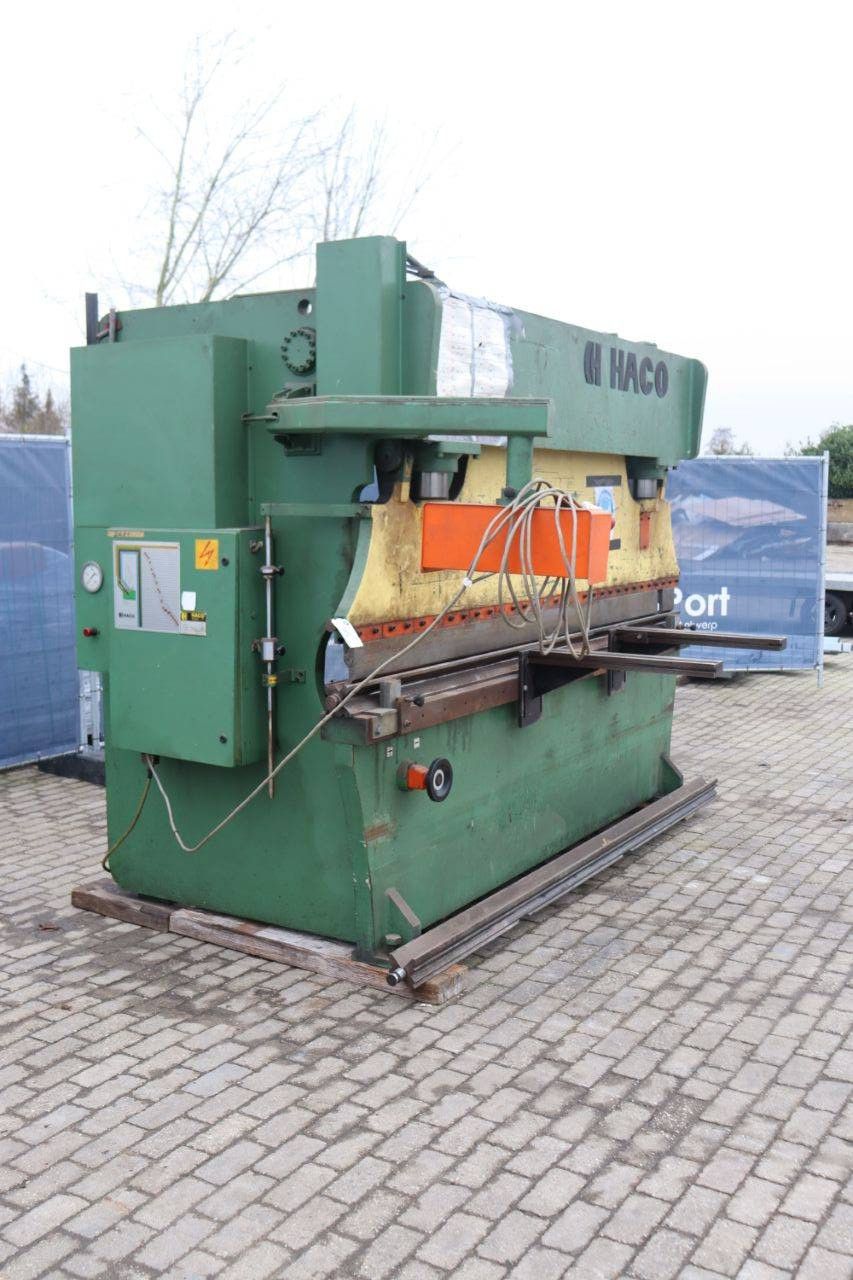 Abkantpresse Haco PPH30135 elektrisch 135 t 1989