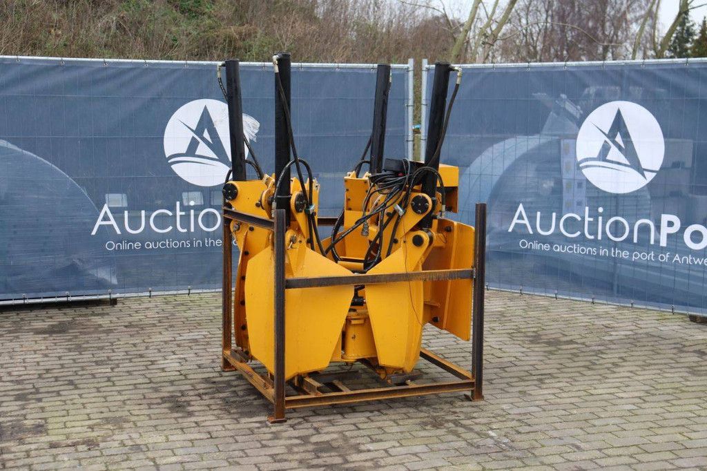Hydraulische Baumpflanzmaschinen