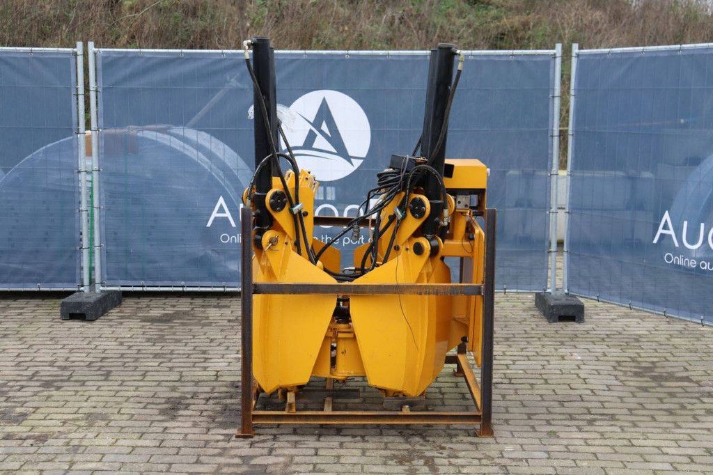 Hydraulische Baumpflanzmaschinen