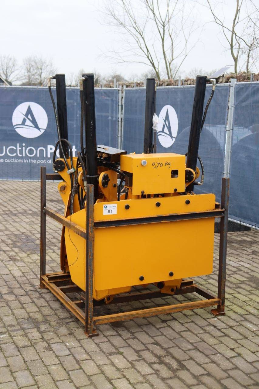 Hydraulische Baumpflanzmaschinen