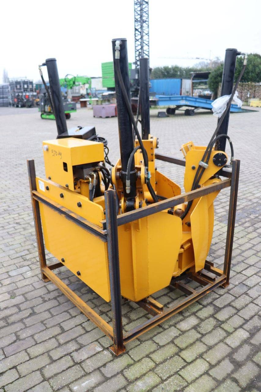 Hydraulische Baumpflanzmaschinen