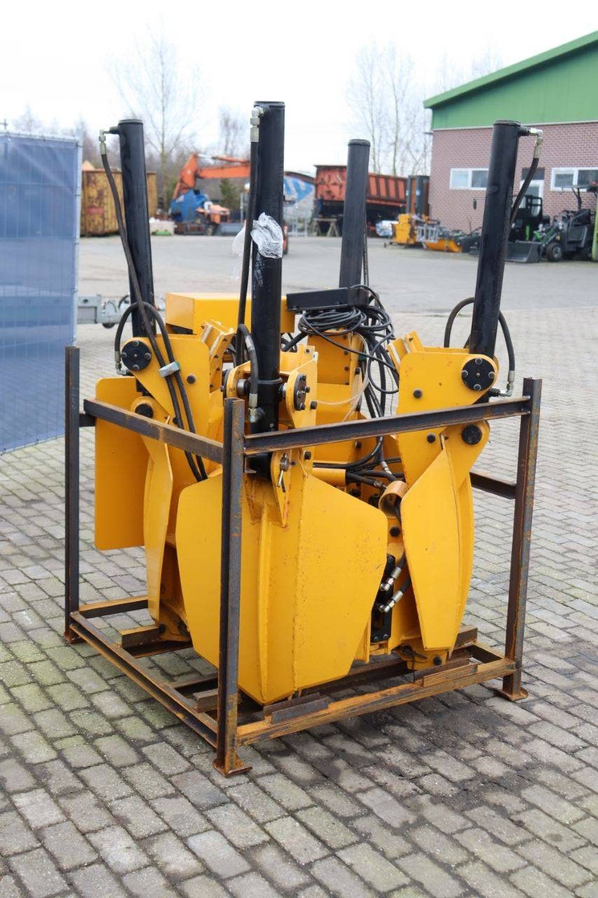 Hydraulische Baumpflanzmaschinen
