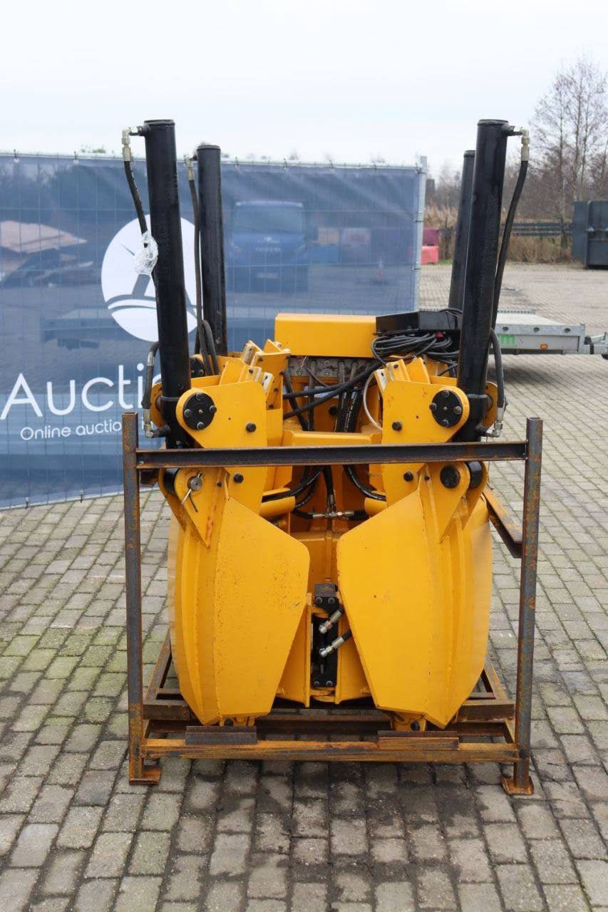 Hydraulische Baumpflanzmaschinen