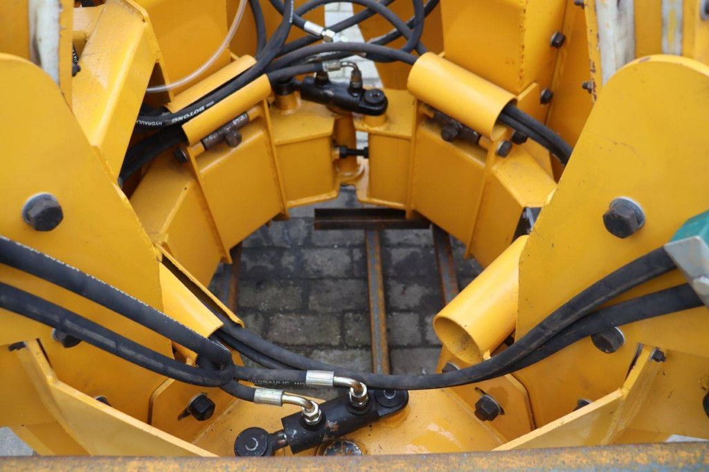 Hydraulische Baumpflanzmaschinen