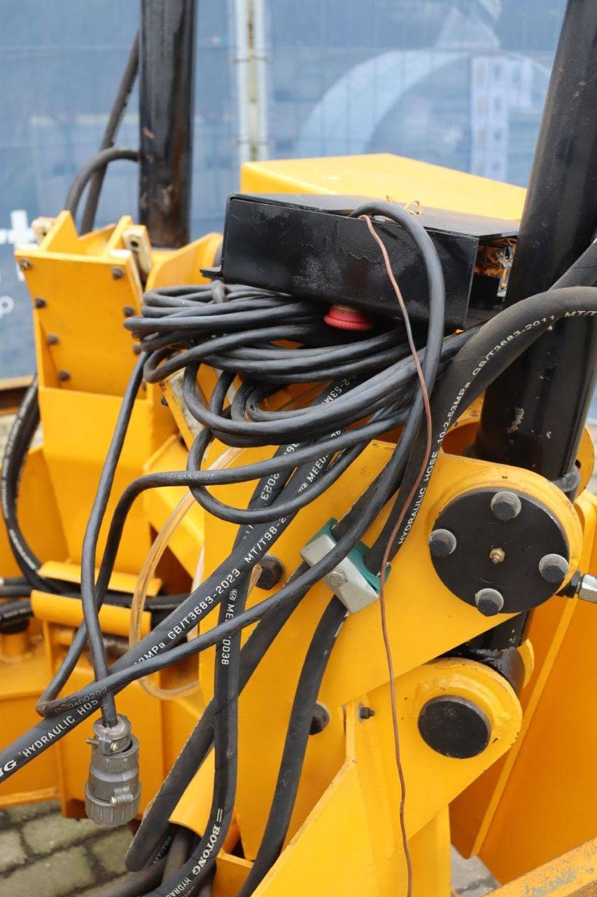 Hydraulische Baumpflanzmaschinen