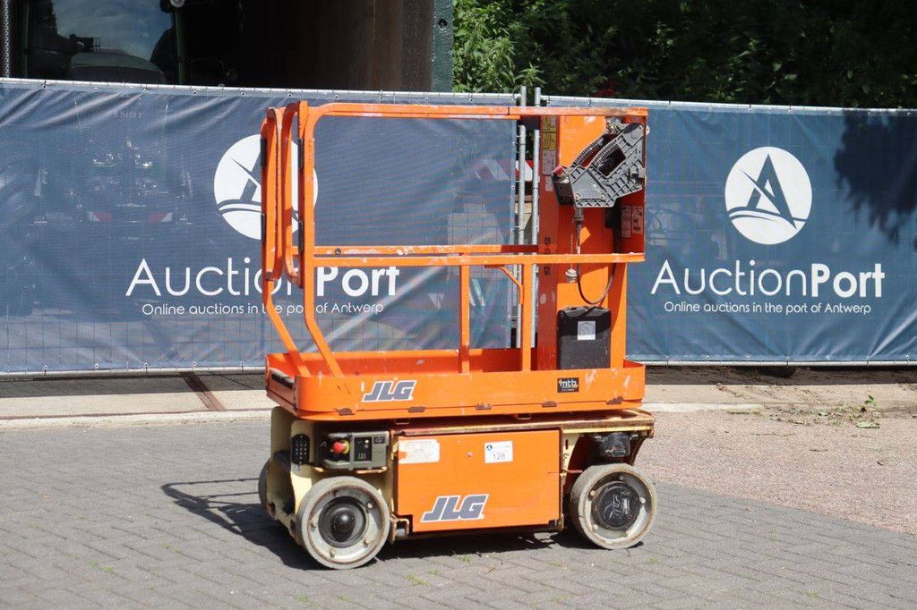 JLG Electric Mast Lift 1230ES 230kg 5.6m 2016