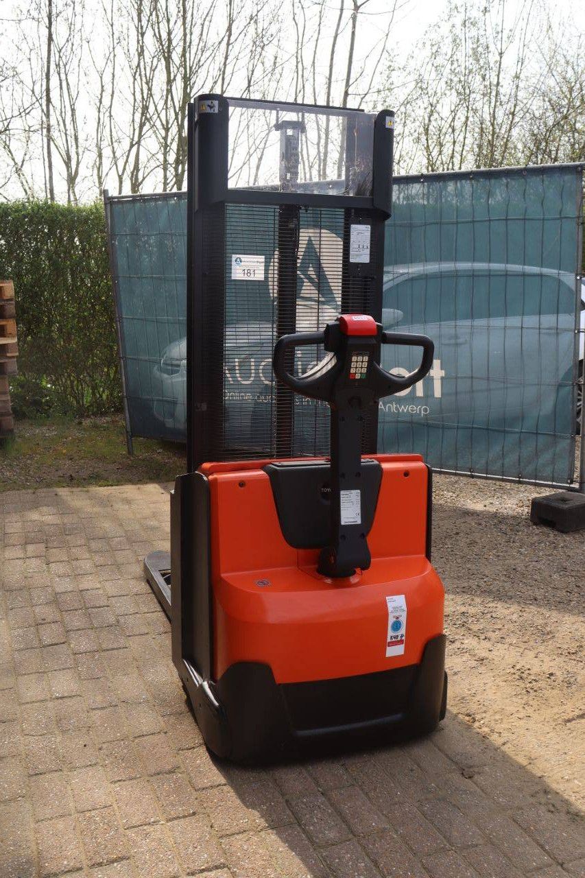 Elektrostapler Toyo SWE120 1200 kg 2,9 m 2017