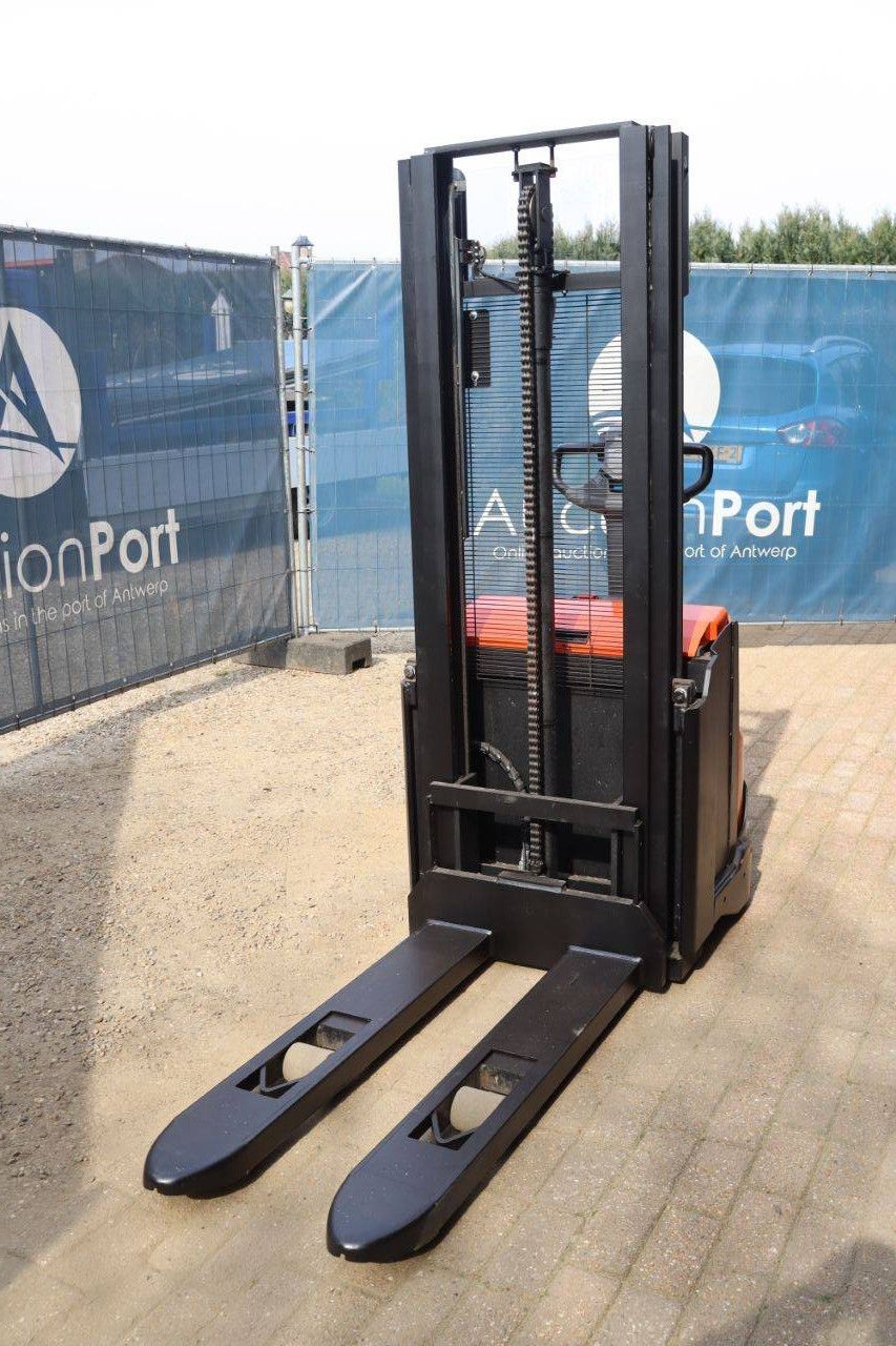Elektrostapler Toyo SWE120 1200 kg 2,9 m 2017