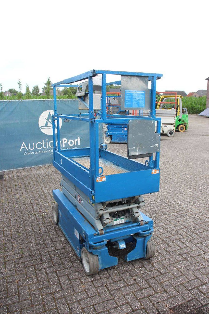 Skyjack SJ III Scherenarbeitsbühne 3219 Elektrisch 227 kg 7,8 m 2015