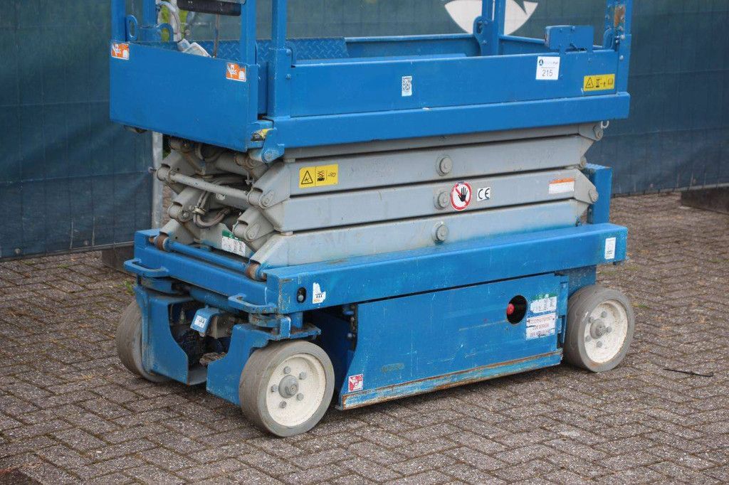 Skyjack SJ III Scherenarbeitsbühne 3219 Elektrisch 227 kg 7,8 m 2015