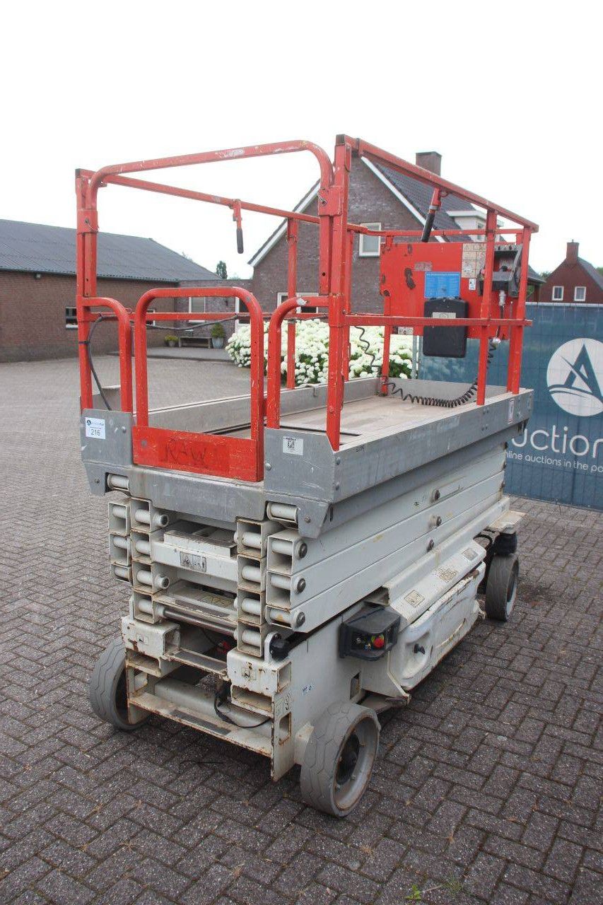 Scherenbühne JLG 2646 ES Electric 230kg 9.92m 2014