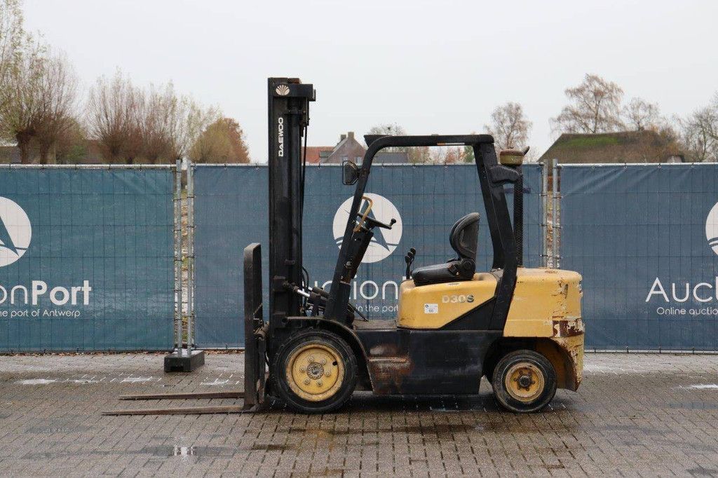 Forklift Daewoo D30S-3 Diesel 3000kg 3.0m 2000