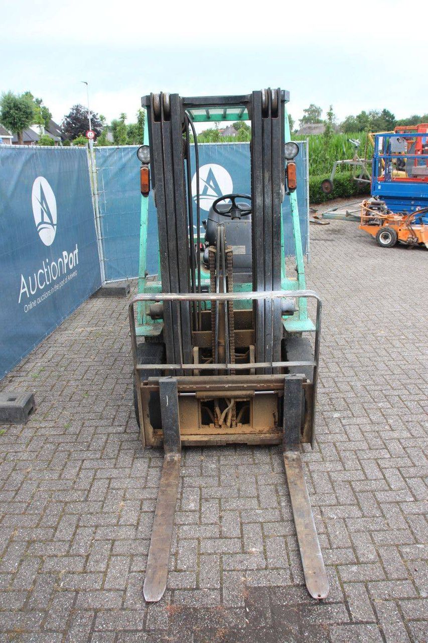 Forklift Mitsubishi FD25K Diesel 2500kg 2000