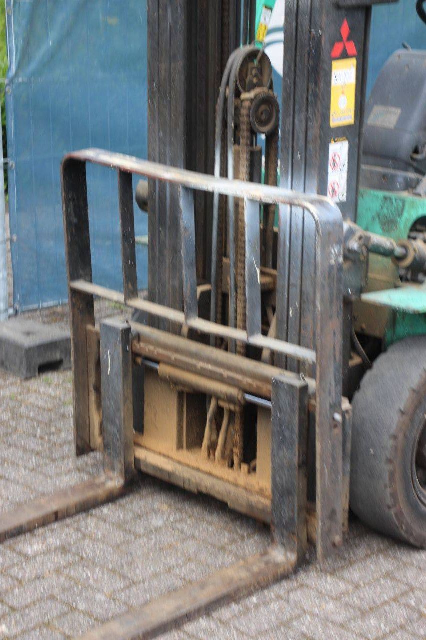 Forklift Mitsubishi FD25K Diesel 2500kg 2000