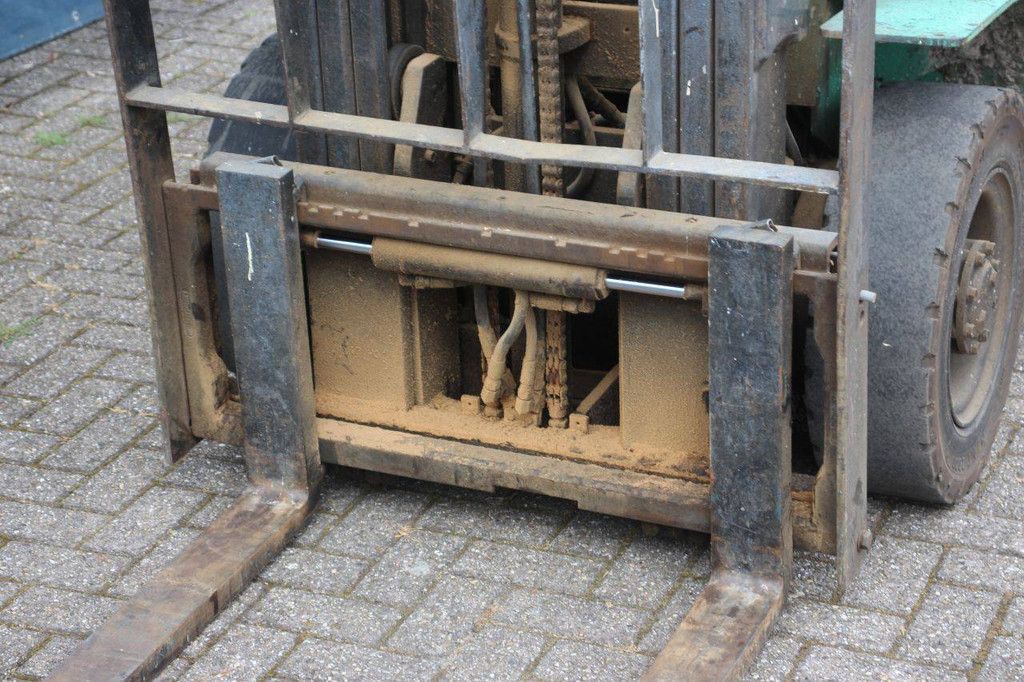 Forklift Mitsubishi FD25K Diesel 2500kg 2000