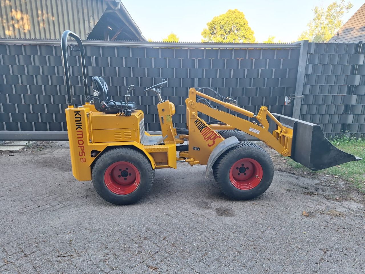 Knikmops 130 minishovel kubota bobcat yanmar minigraver