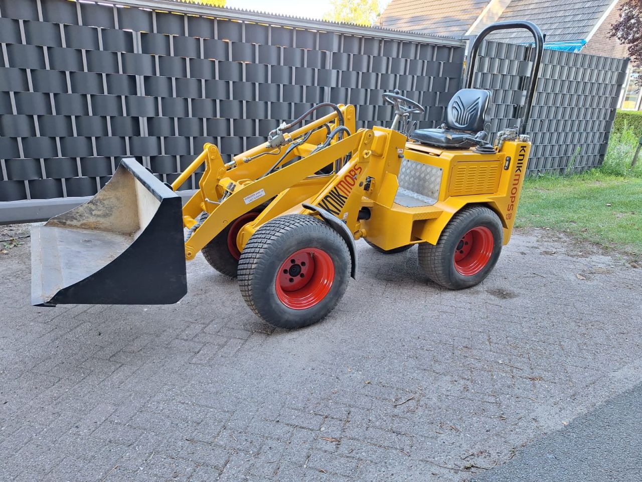 Knikmops 130 minishovel kubota bobcat yanmar minigraver