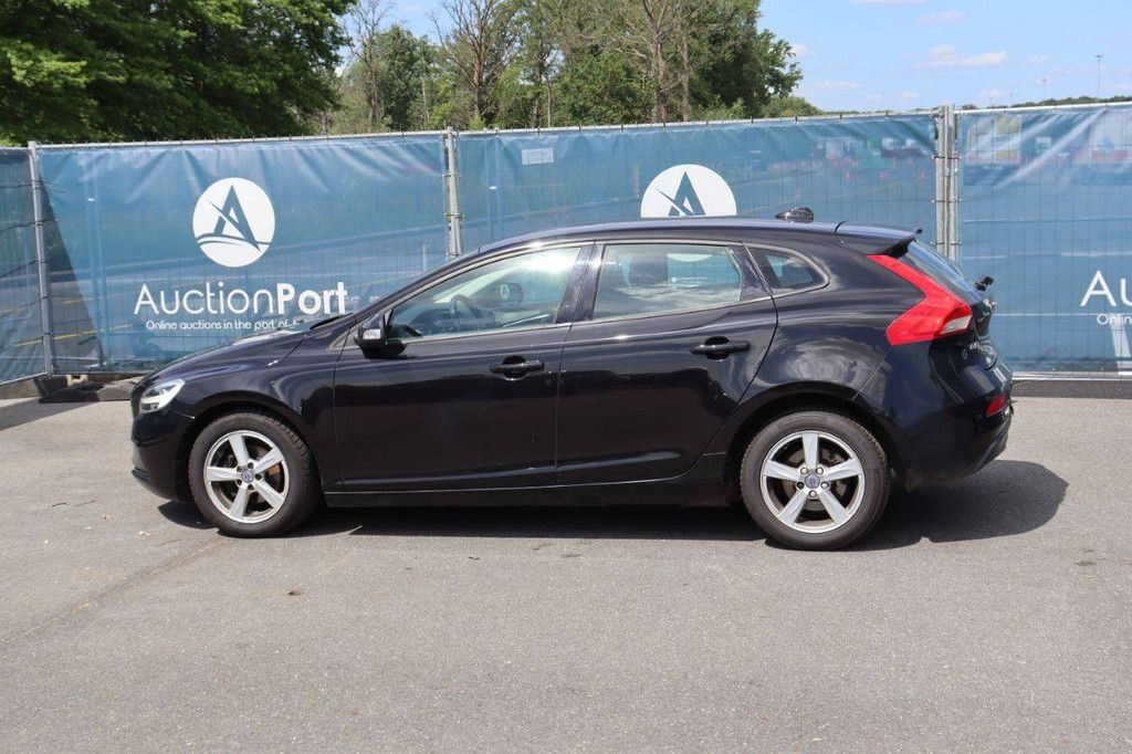 Pkw Volvo V40 Diesel 120 PS 2018 (Margin)