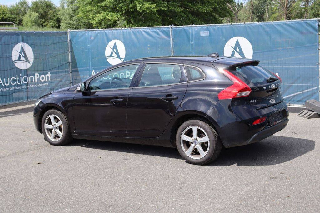 Pkw Volvo V40 Diesel 120 PS 2018 (Margin)