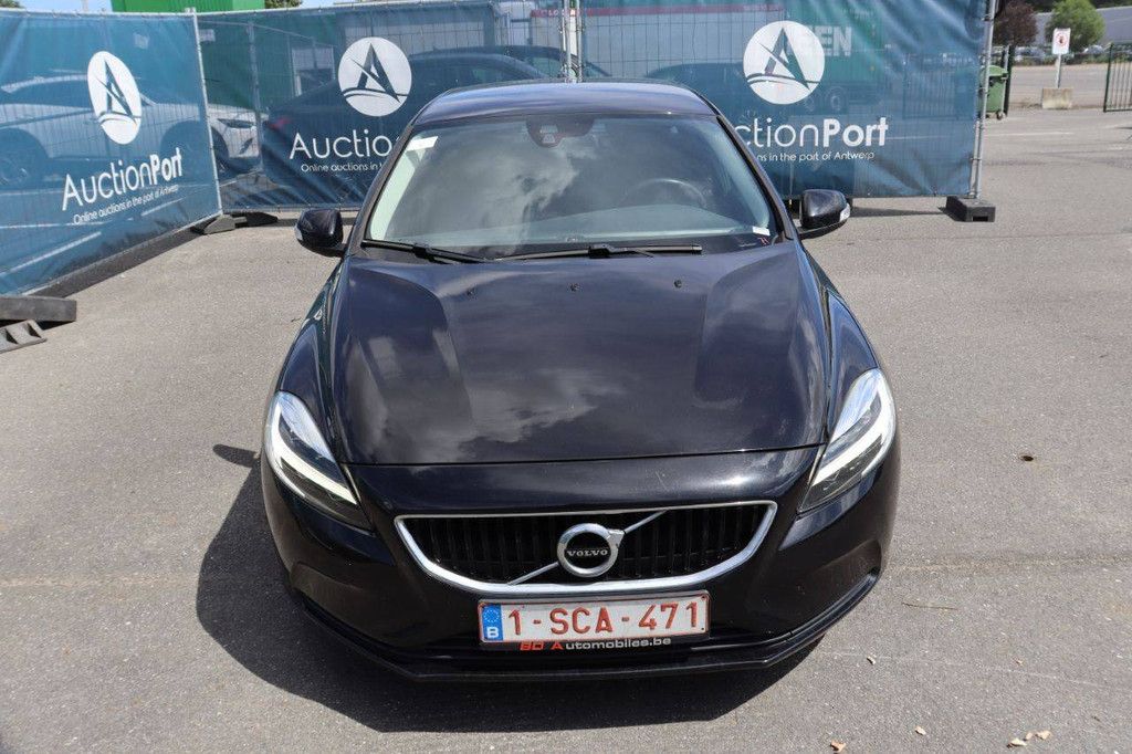 Pkw Volvo V40 Diesel 120 PS 2018 (Margin)