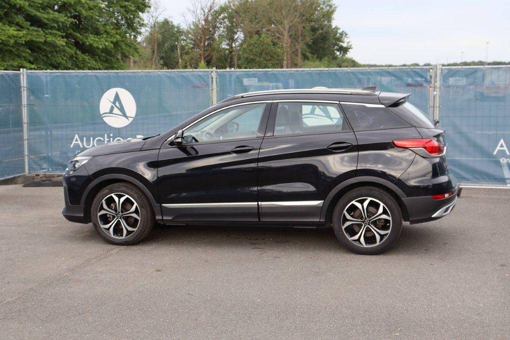 SUV BAIC X55 Turbo Benzin/CNG 136 PS 2023 (Marge)