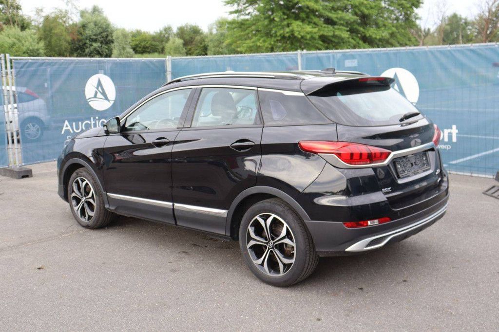 SUV BAIC X55 Turbo Benzin/CNG 136 PS 2023 (Marge)