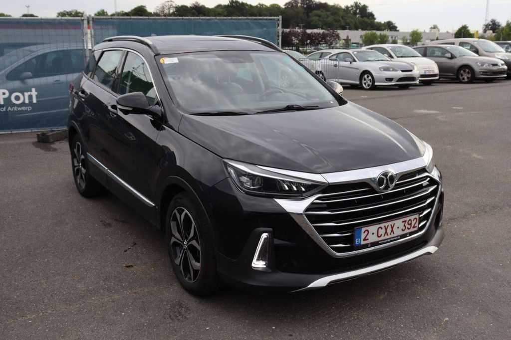 SUV BAIC X55 Turbo Benzin/CNG 136 PS 2023 (Marge)