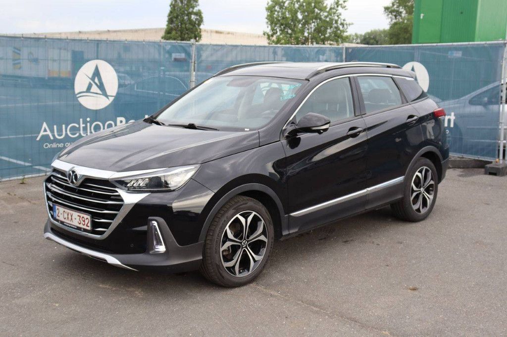 SUV BAIC X55 Turbo Benzin/CNG 136 PS 2023 (Marge)