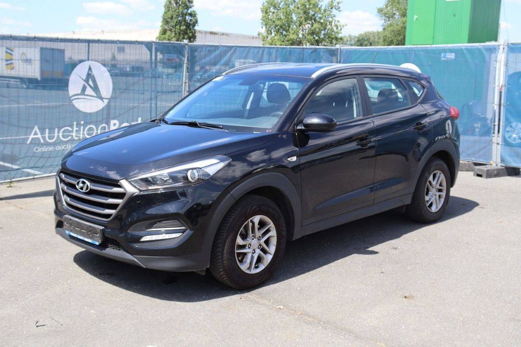 SUV Hyundai Tucson Benzin 132 PS 2015 (Margin)
