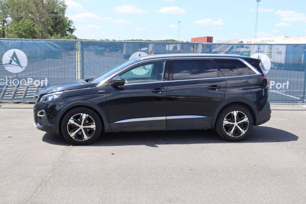 SUV Peugeot 5008 Diesel 115 PS 2017 (Margin)